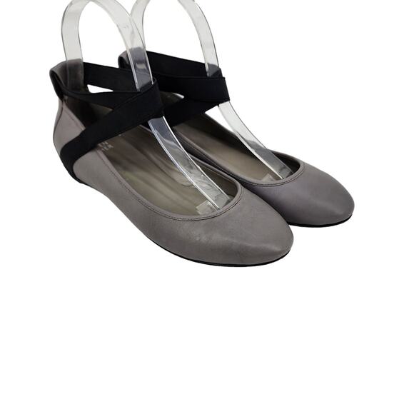 Eileen Fisher Gray Leather Black Strappy Padded Footbed Ballet Flats Size 7 - Picture 1 of 6